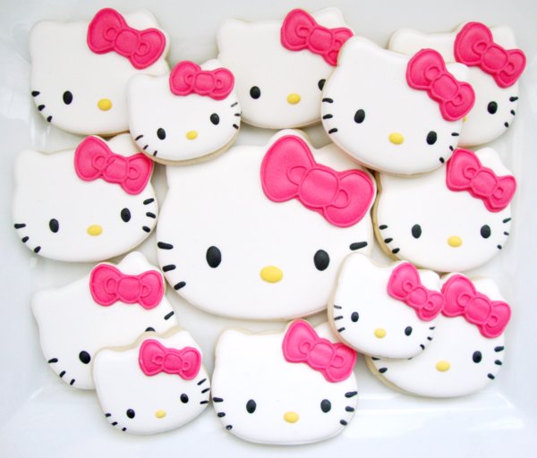 Sanrio Hello Kitty Halloween 45-Piece Cookie Baking Set