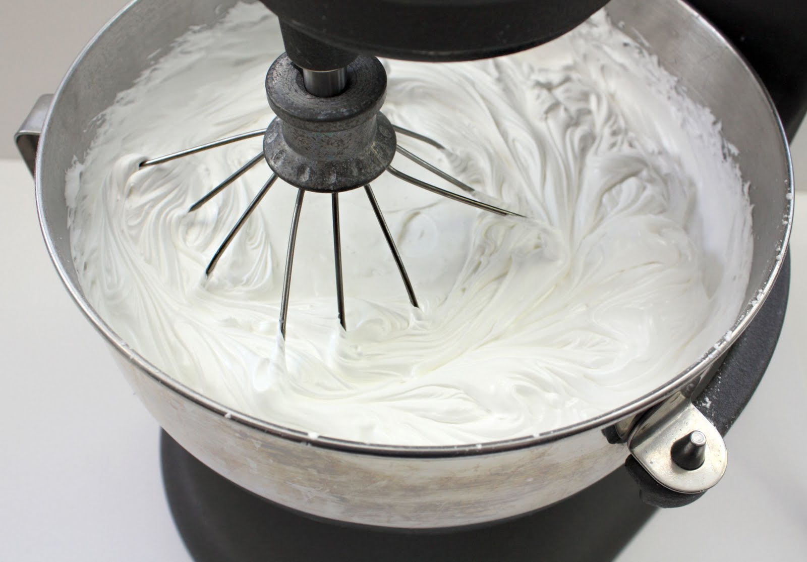 Как сварить глазурь для торта