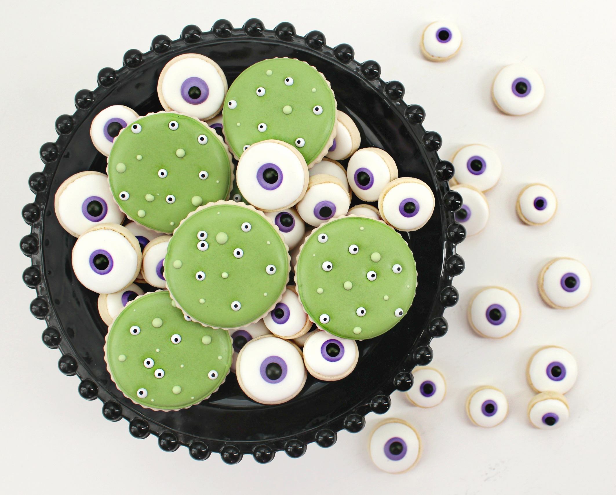 Cute Edible Eyes for Decorating | Candy Eyeballs | Eyeball Candy | Cookie  Decorations | Cookie Decorating Eyes | Christmas Cookie Decorations | Big