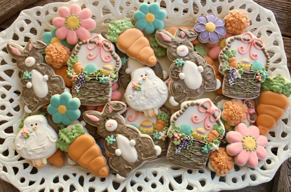 My Ramblings on Icing Color and Some Easter Cookies - The Sweet Adventures  of Sugar Belle