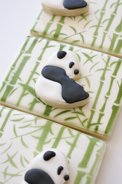 Accenting Decorated Cookies With Stencils Guest Post The Sweet Adventures Of Sugar Belle