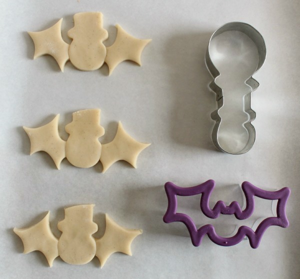 Bat with Hat Cookie Cutter
