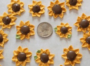 Royal Icing Sunflowers - The Sweet Adventures of Sugar Belle