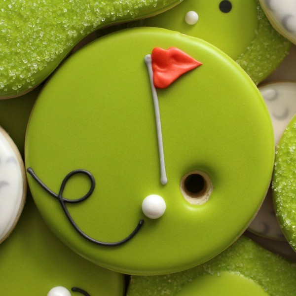 Easy to decorate golf cookies