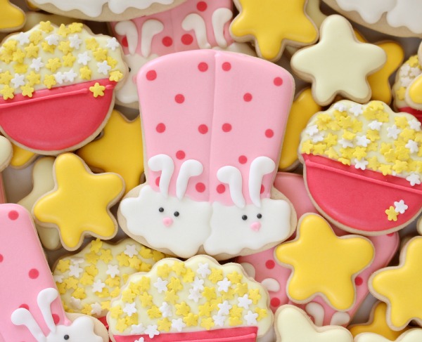 How to Make Adorable Bunny Slipper Cookies for a Sleepover via Sweetsugarbelle.com