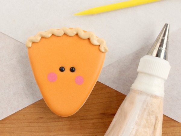 How to Make Happy Pumpkin Pie Cookies via Sweetsugarbelle.com