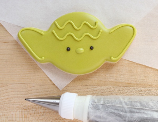 easy-yoda-cookies-made-with-a-wilton-spider-cutter-anyone-can-do-this