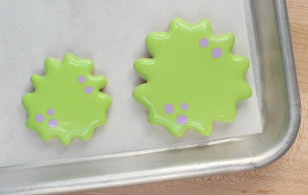 silly-decorated-monster-cookies-step-2