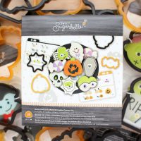 How to use the Stencil Genie and a Giveaway - The Sweet Adventures of Sugar  Belle