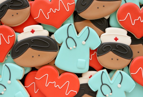 How-to-Make-Decorated-Cookies-for-Nurses-Day.jpg